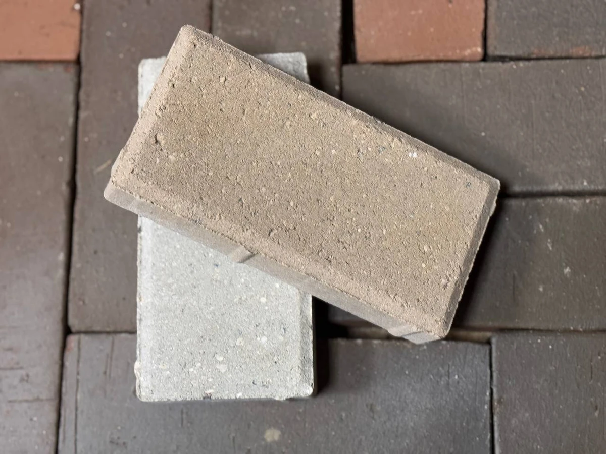 Брусчатка «Кирпич» 200x100x80 (3,68 кг.) бежевая